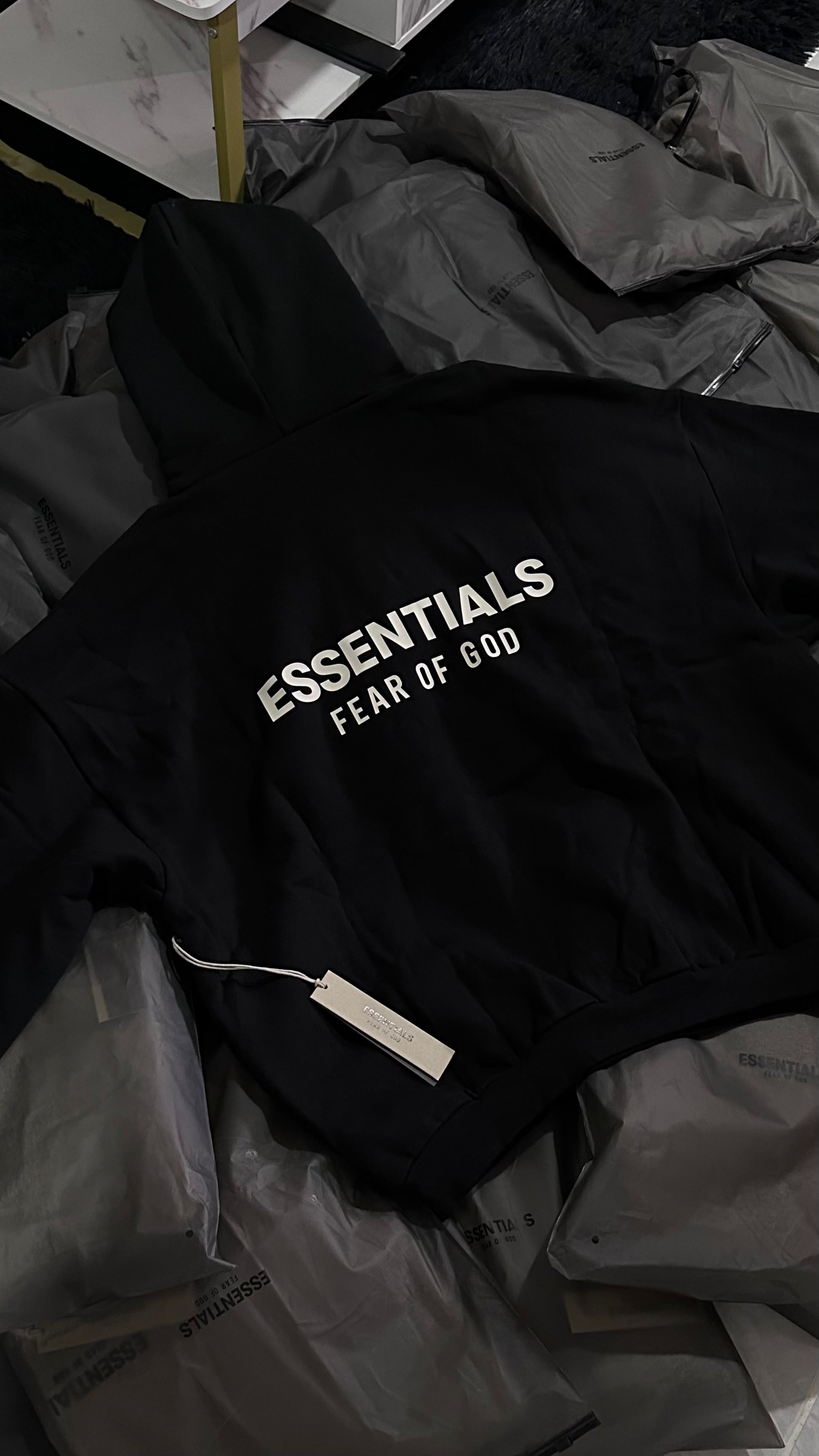Essentials S24