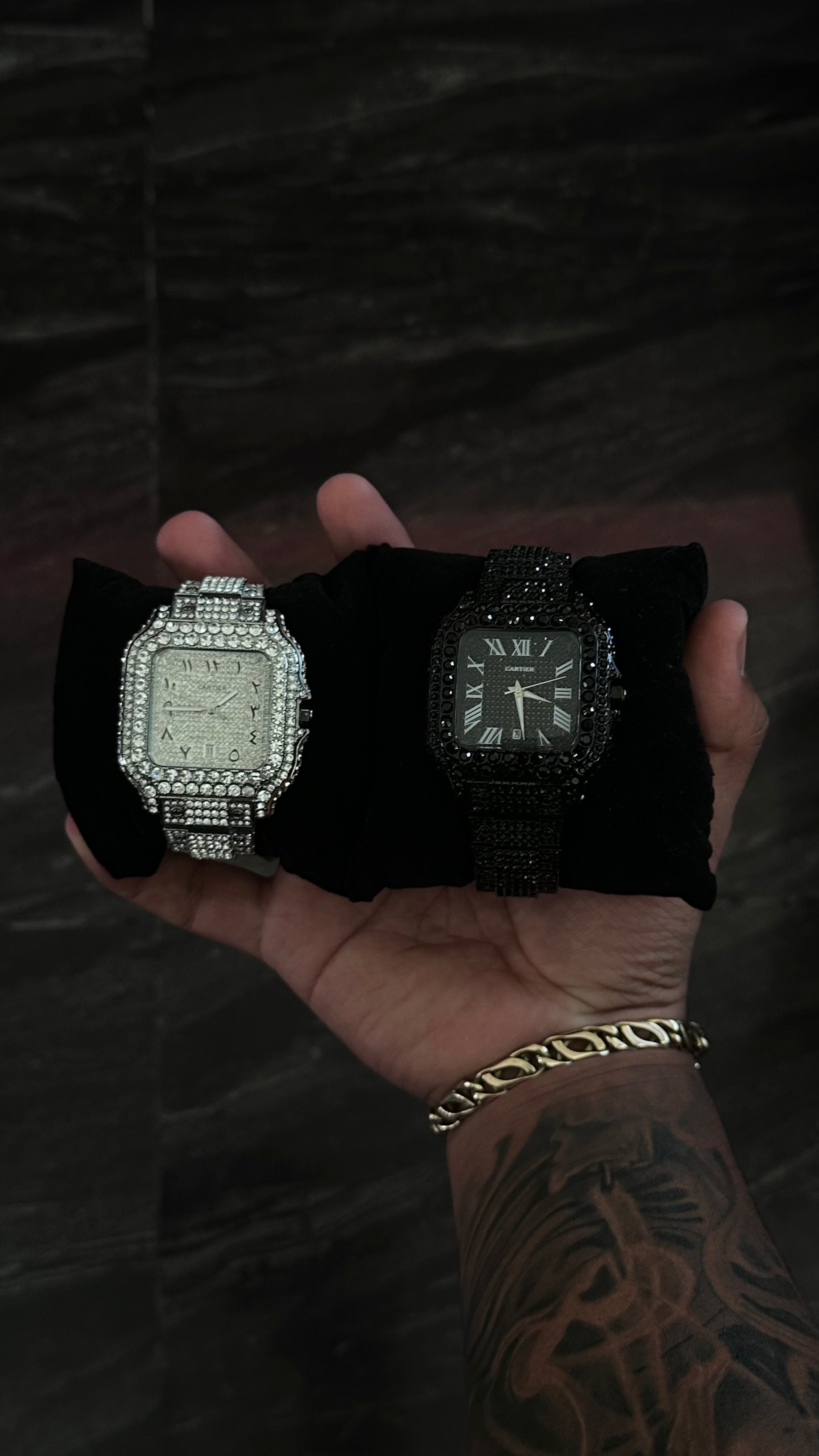 RELOJ SUIZO TIPO CARTIER NEGRO